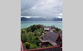 Gaze 2: Modern Tropical Seaview Villa